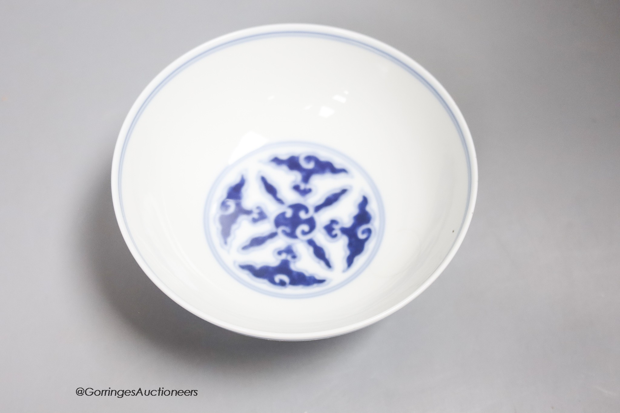 A Chinese blue and white 'pine' bowl, diameter 13cm